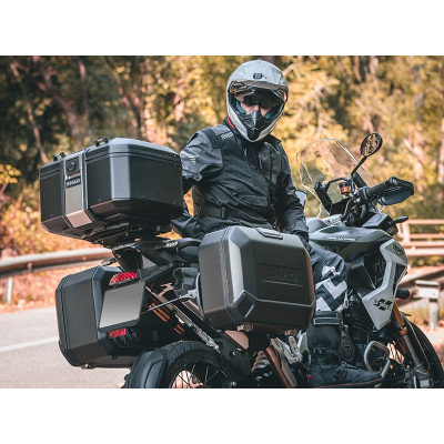 Kompletní sada černých hliníkových kufrů SHAD TERRA BLACK , 55L topcase 36L/47L boční kufry, včetně montážní sady a plotny SHAD YAMAHA Tenere 700 XTZ690