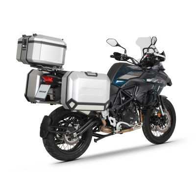 Kompletní sada hliníkových kufrů SHAD TERRA, 48L topcase 47L/47L boční kufry, včetně montážní sady a plotny SHAD Benelli TRK 502 X 2022 -