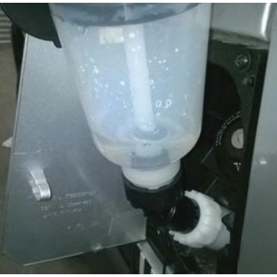 Trychtýř pro plnění AdBlue zahnutý 45 stupňů, se stupnicí, plast - ASTA